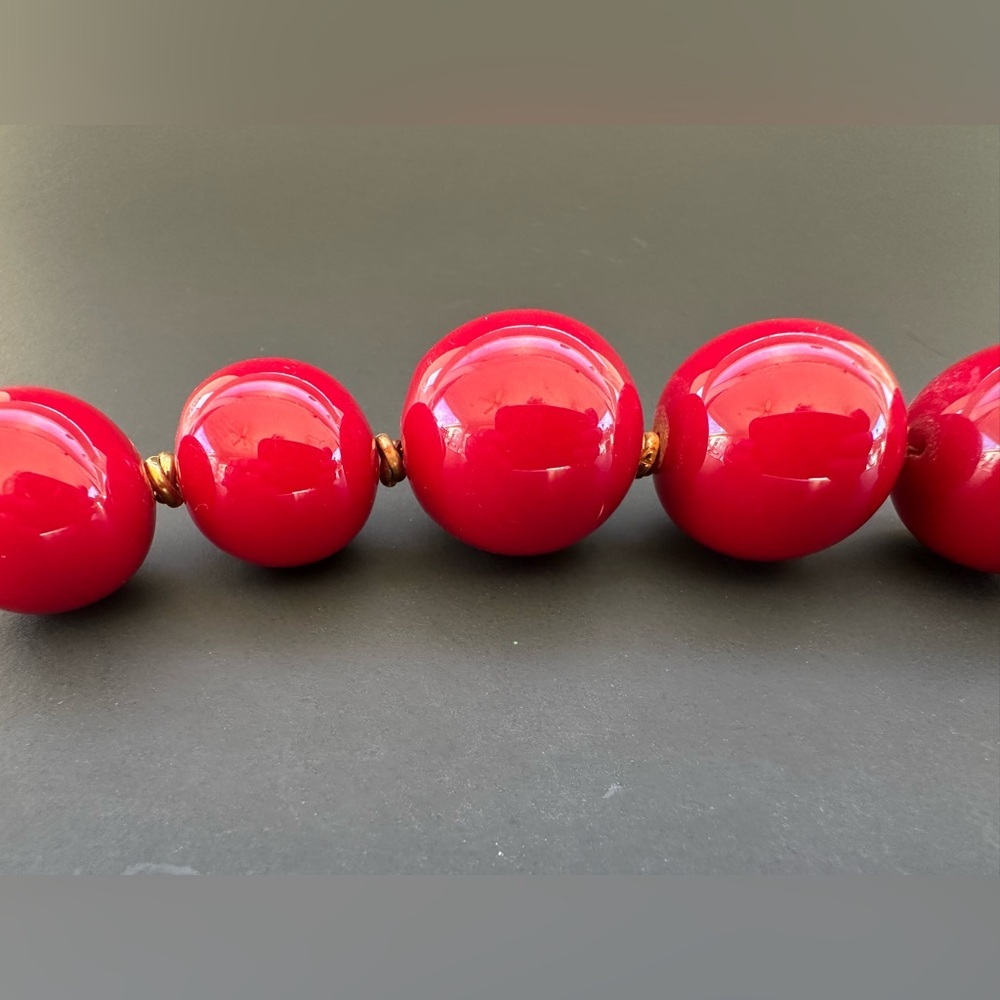 Kenneth Cole Red Beaded Necklace - Picture 10 of 12